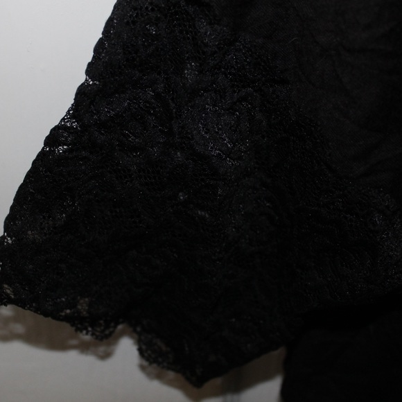 BLACK BLOUSE WITH LACE DETAIL SLEEVES - Picture 3 of 4